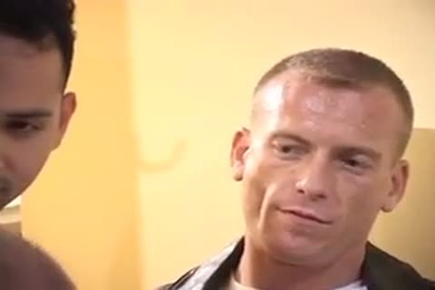 Cinco Hombres Calientes