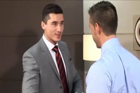 2593On His Knees Gurlign That Oversized weenie