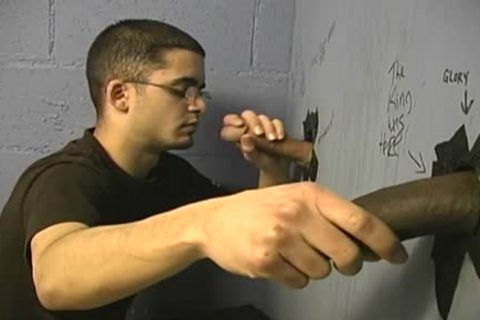 White man Gargling Off Charcoal dicks At Gloryhole