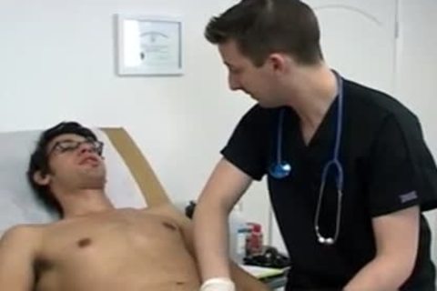 in nature's garb Male Physical Examinations homo Xxx Nelson Is A twenty Yr old College