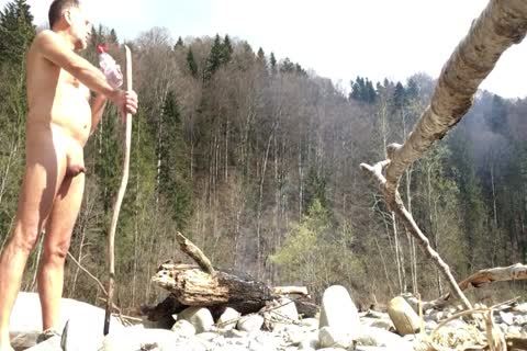 Nudist Starting-up His small pecker