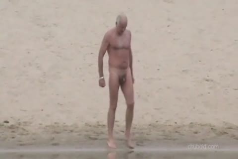 Spy older dudes And Grandpas Swimming nude
