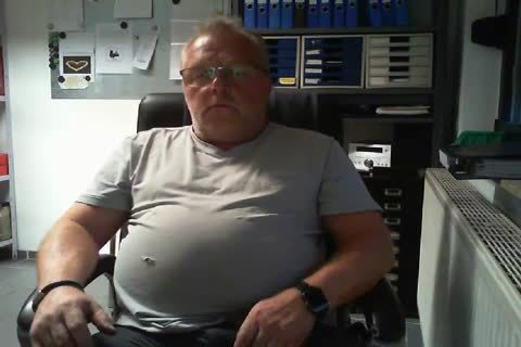 P2-Office guy - biggest sperm