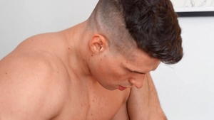 Drill My Hole: Tattooed Skyy Knox loves hard ramming