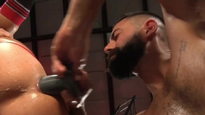 Club Inferno Dungeon: Hairy finds pleasure in nailed rough