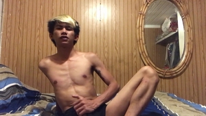 EuroBoyXXX.com: Adorable Xander squirting