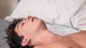 Men: Sultry Sucking Between Roommates