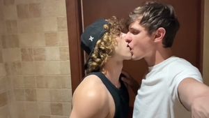 Hung stud dominates shy twink Eduell